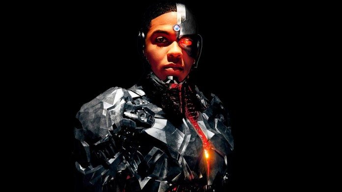 El actor interpreta a Cyborg en el DCEU