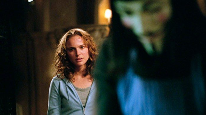Natalie Portman lleva el personaje de Evey