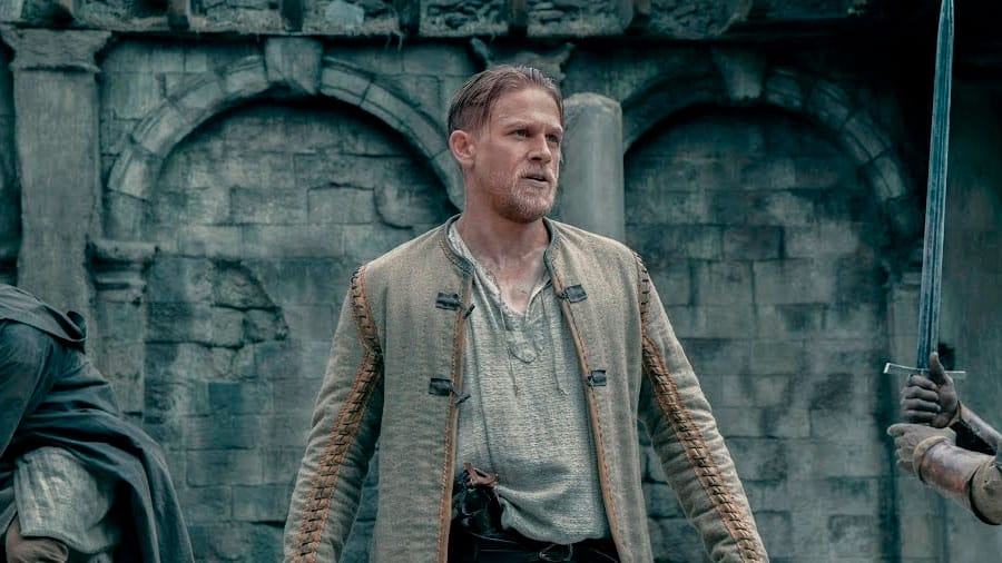 King Arthur: Legend of the Sword – Sinopsis, tráiler, reparto y reseña de la película