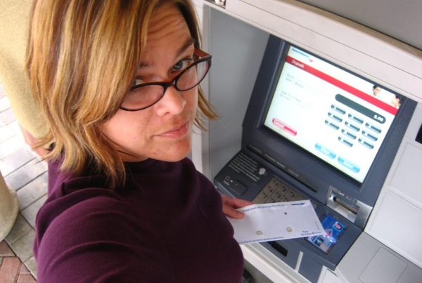 nuevas-comisiones-bancarias-6784018-2781500-jpg