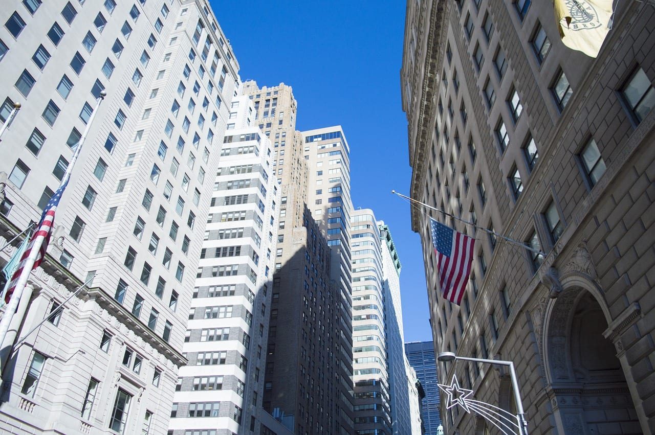 wall-street-582918_1280-2070363