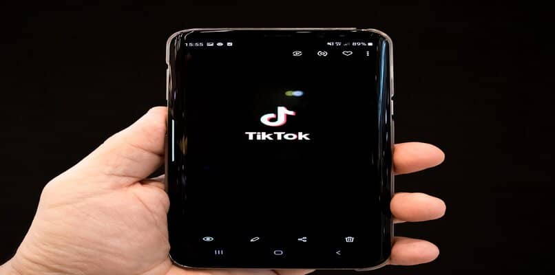 Cómo poner, activar o habilitar el modo oscuro en mi cuenta de TikTok de forma rápida y sencilla